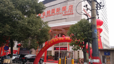 �SҲ�{���H�Ƶ��Lɳ�ߘ��