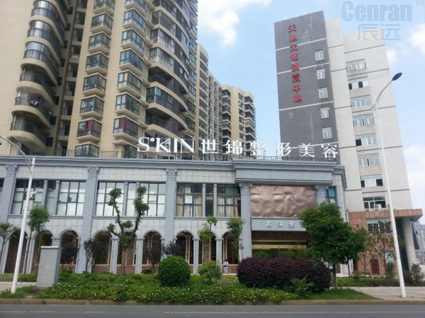 ���\���������tԺ